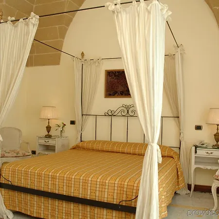 Palazzo Mongio Aparthotel