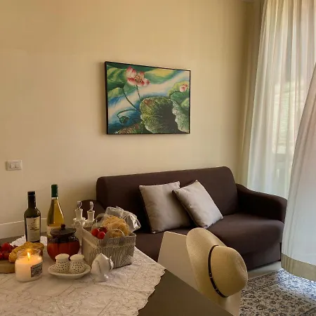 Palazzo Mongio 아파트호텔 3*