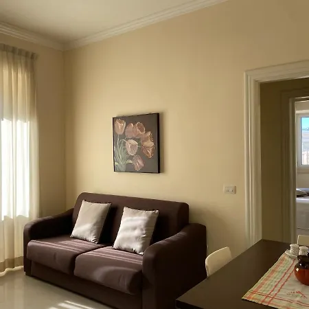 Palazzo Mongio 아파트호텔