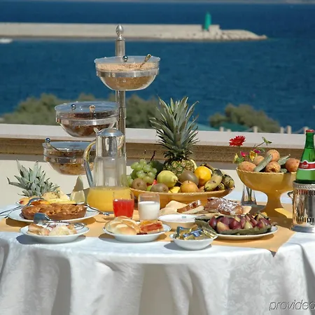 Palazzo Mongio شقة فندقية غالّيبولي