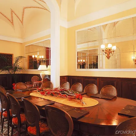 Palazzo Mongio מלון דירות