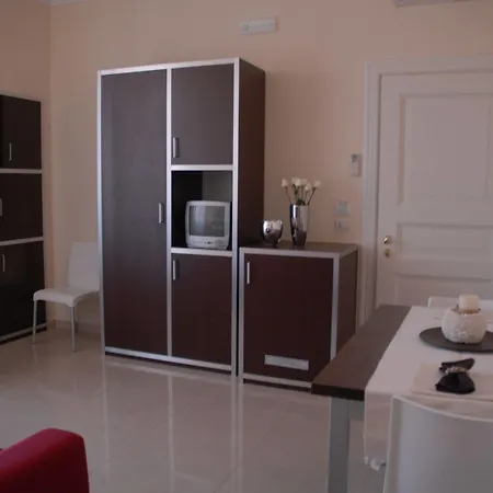 מלון דירות Palazzo Mongio 2*